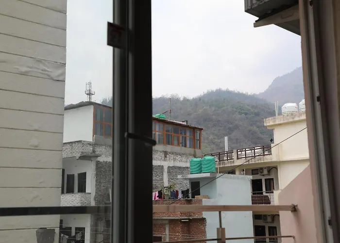 Live Free Hostel 2.0 Rishikesh